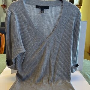 White House Black Market V-Neck Ribbed Sweater 3/4 Sleeve Size Medium